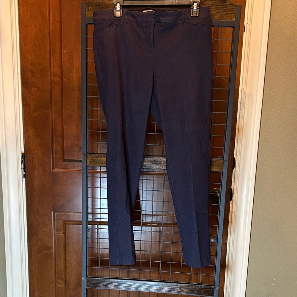 Van Heusen Dark Blue Skinny Pants Size 12 sku#151
